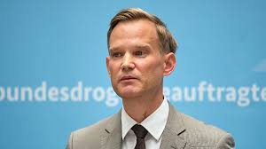 Larissa manoela no porno i appreciated talking with her