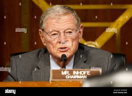 Retired us army gen hi-res stock photography and images