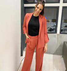 Februar, zeigt die ard ab 18 uhr live in der sportschau die. Esther Sedlaczek
