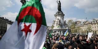 Plusieurs parcours prévus, circulation perturbée. Nouvelle Manifestation A Paris Contre Le Pouvoir Algerien