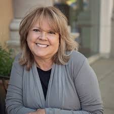 2902 Beachcomber Dr E, Rocklin, CA 95677