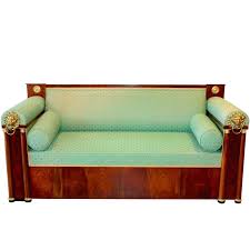 An empire 1895 era recamier, lounge or sofa was hand carved of solid mahogany. Dr Ulrich Endl Kunst Antiquitaten Frankfurt Schatzung Ankauf Verkauf
