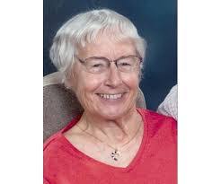 Edith Schwab's Instagram, Twitter & Facebook