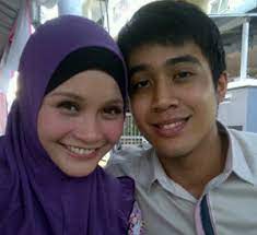 Aliff aziz berkata beliau bersyukur tuhan pernah hadirkan anne ngasri dalam hidup beliau dan tidak pernah rasa menyesal berkenalan dengan bekas kekasih'nya itu selama ini. Osemmm