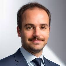 Holly Mcadoo's Instagram, Twitter & Facebook