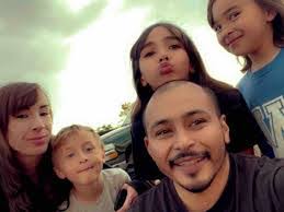 Jessica Wallen's Instagram, Twitter & Facebook