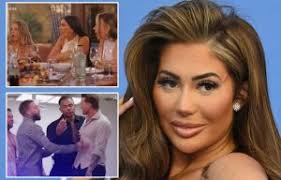 Who is the new Countdown host and why did Anne Robinson leave?