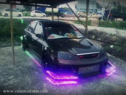 Mahathir mohamad, diiringi dato' sri syed faisal albar, pengerusi proton serta dr. Pin Em Gg Pc