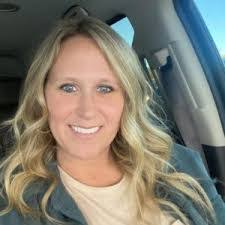 Ashley Statham's Instagram, Twitter & Facebook