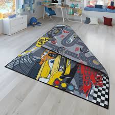 Er verbreitet ein wohnliches flair und gestaltet die umgebung viel gemütlicher. Kinder Teppich Wendbarer Teppich Mit Strassen Design Und Auto Motiven In Grau Ebay