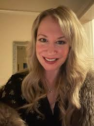 Hi all! I just wanted to introduce myself and share a photo that I took. 4  stone lost since Feb this year. Some way to go but I'll get there! I'm from