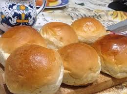 Ottenuta una pastella liscia, aggiungete la farina e. Panini Morbidi Al Latte Con Lievito Madre Liquido