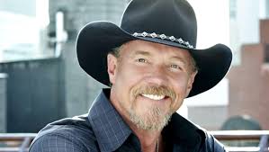 Adkins headlining Muskingum County Fair entertainment