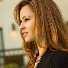 Laura Burstein's Instagram, Twitter & Facebook