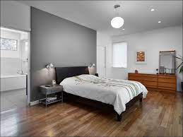 Saya admin,saya adalah seorang blogger paruh waktu yang berasal dari indonesia yang mana saya adalah author sekaligus pengasas utama berdirinya simple acre. Panduan Desain Kamar Tidur Utama Tips Dan Contoh Ide Rumah Asri