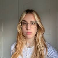 Laura Carreras's Instagram, Twitter & Facebook