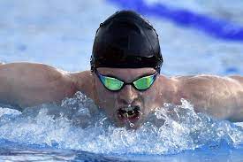 L'enthousiasme du pays tout entier. Louis Croenen The Last Man Swimming I Have Nothing To Lose Mortsel Newswep