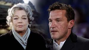 Benjamin castaldi a une nouvelle fois pris la parole sans langue de bois sur sa situation de vendredi 11 décembre 2020, benjamin castaldi en a dit plus sur ses problèmes d'argent, tenant à. Benjamin Castaldi Les Funerailles De Sa Grand Mere Ont Laisse Un Terrible Choc