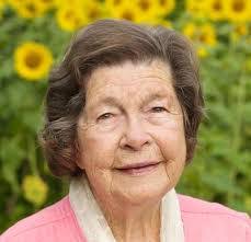 Anna Clancy's Instagram, Twitter & Facebook