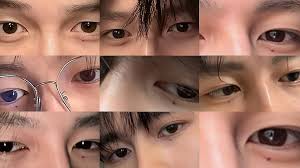 abs or biceps? " pond naravit under eye mole