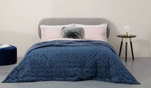 Peut être utilisé comme couverture ou comme plaid de lit délicat. Chambre Bleue 30 Idees Deco Tendance Et Inspirantes