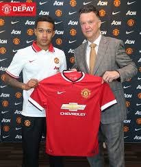 Depay would last only 18 months at man utd before moving to lyon for a fee of around £16m before bonuses. We Are Delighted To Announce That Manchester United Facebook