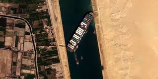 Lorsque l'on parle du canal de suez, on pense tout de suite à cet impressionnant long ouvrage de 163 km qui relie les villes de port saïd et suez en egypte, et donc par la même occasion la mer méditerranée et la mer rouge. 46uqtmms28p6tm