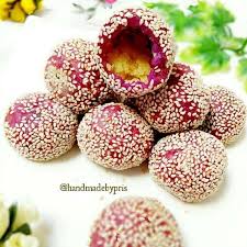 Sediakan 100 gr ubi ungu. Onde Mande Onde Onde Ubi Ungu Steemit