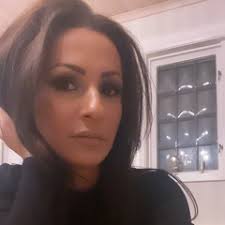 Stream Mona Bell music