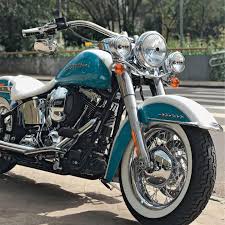Harley Davidson Deluxe Engine And Stock Exhaust Sound In 2020 Exhaust Sounds Harley Davidson Harley