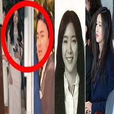 화려한 드레스에 마스크 차림이며, 진주 귀걸이가 눈에 띈다. 4w1fc2utz0c9cm