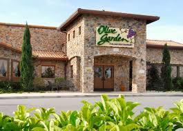 We were seated at a round table in the middle of the dining room at a good distance from other people. Sioux City Lakeport Commons Italian Restaurant Locations Olive Garden