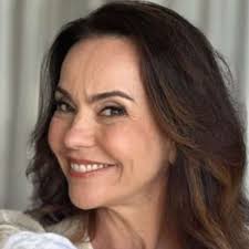 Como Flávia Monteiro descobriu o câncer? Atriz passou por cirurgia após  diagnóstico