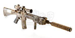 The mk12 is one of the preferred weapons of navy seals and the special operations forces. Prop Store Ultimate Movie Collectables