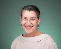 Melissa Pauling's Instagram, Twitter & Facebook