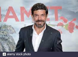 Official page di pierfrancesco favino. Favino Stockfotos Und Bilder Kaufen Alamy