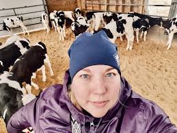 Vakar Viļānos noritēja pirmais no trim Vidzemes Veterinārais serviss un  World Wide Sires, Ltd.organizētajiem ģenētikas semināriem ar ASV lektoriem  Lariju Širmu (Larry Schirm) un Ešliju Veimairu (Ashley Waymire). Larijam ir  ļoti plašas