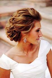 Simple And Elegant Hair Ideas For Wedding Guest Marina Gallery Fine Art Mother Of The Groom Hairstyles Short Wedding Hair Mother Of The Bride Hair