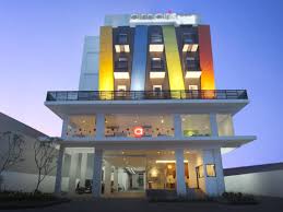 We recommend calling ahead to confirm details. Review Oyo 564 Bunga Matahari Guest House And Hotel Hotel Reviewing System