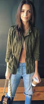 Who Made Emily Ratajkowski S Green Jacket Blue Handbag And Ripped Jeans Emily Ratajkowski Style Emily Ratajkowski Fashion