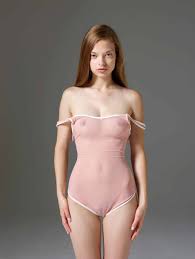 Ryonen - small tits and tummy