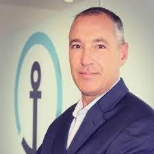 Daniel Bibbins's Instagram, Twitter & Facebook