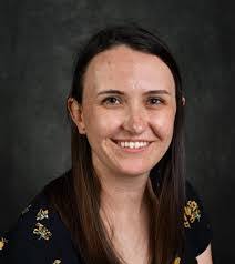 Laura Stilwell's Instagram, Twitter & Facebook