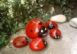 Cailloux Deco Coccinelle Art Des Jardins Jardin Recycle Cailloux Deco