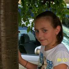 Renee Stump's Instagram, Twitter & Facebook