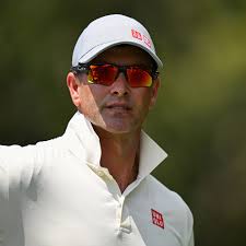 Always good to finish with a birdie. Back at it tomorrow! ✌🏻