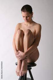 sitzende nackte Frau Stock Photo | Adobe Stock
