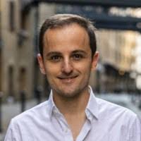 Marco Melo's Instagram, Twitter & Facebook