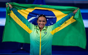 Ginasta ganha homenagem de artistas nas redes sociais e celebra ser apontada como uma apresentação do solo da rebeca andrade no pan de ginástica do rio. Auuqr1lhbect7m