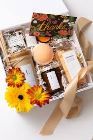 Thank You Gift Ideas For 40th Birthday A Custom Gift Box Is The Best Way To Say Thank You To A Hostess During The Holidays Spa Gift Box Custom Gift Boxes Personalized Bridal Party Gifts